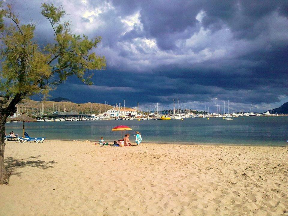 Der Strand von Port de Pollença